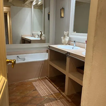 Bed and breakfast La Charentaise Doree Juillac-le-Coq